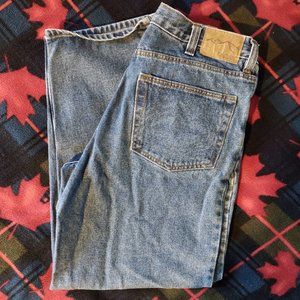 WindRiver Medium Wash Straight Leg Jeans